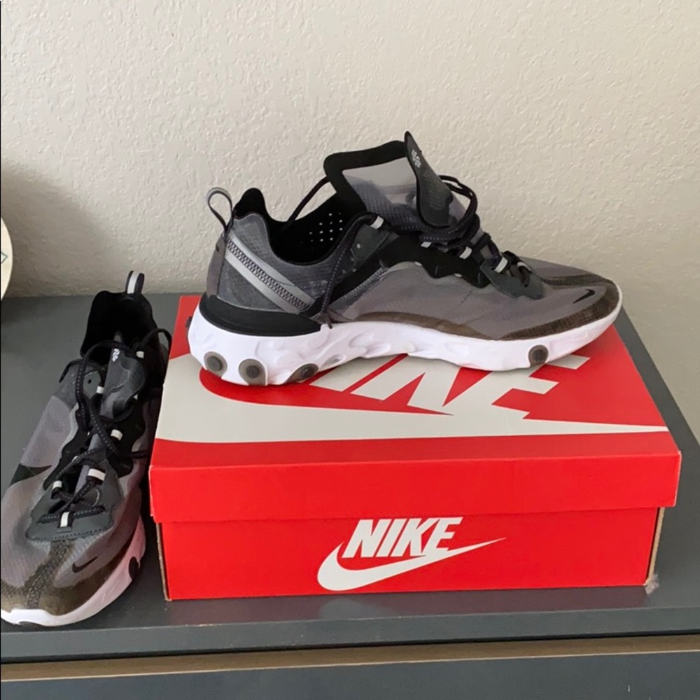 Nike React
